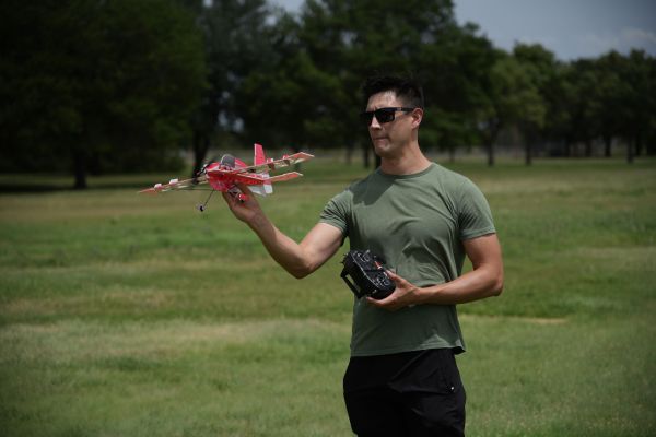 Avion de chasse télécommandé: découvrez notre gamme complète